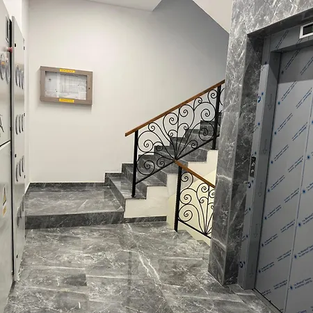 Urban Corner Apartman
